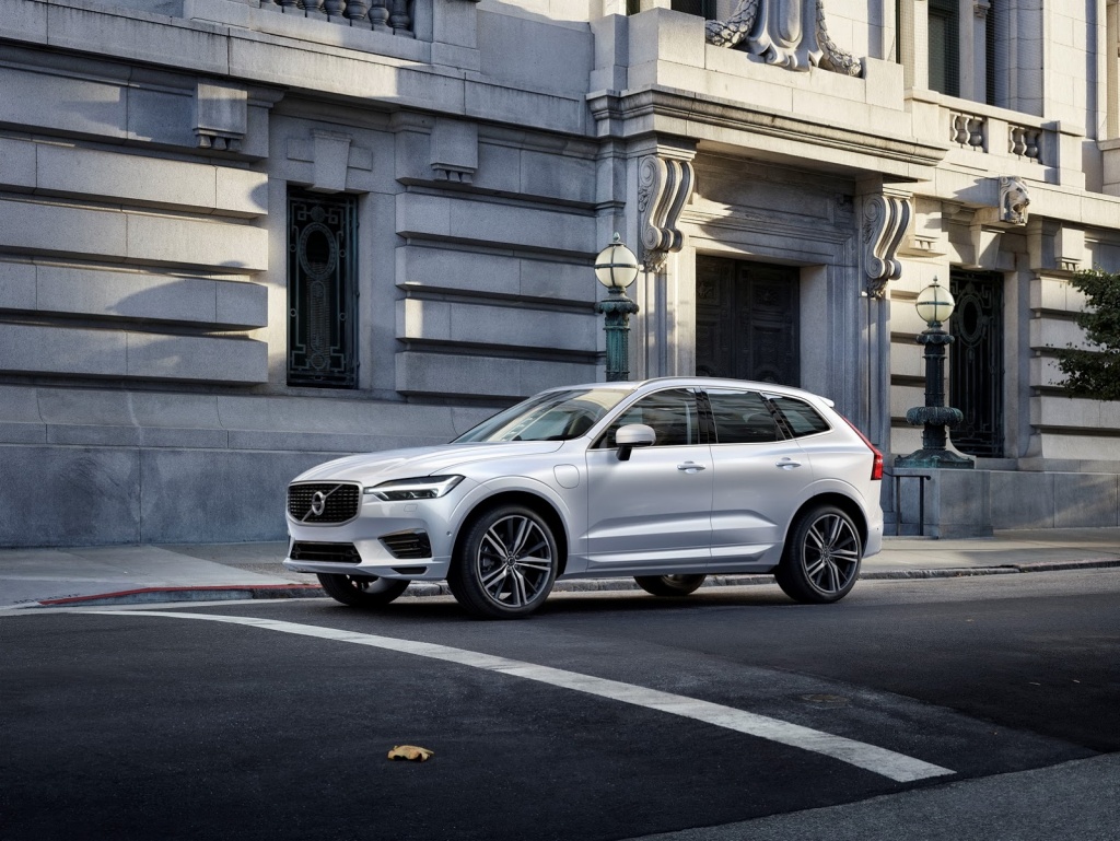 volvo-says-customers-want-safe-and-sustainable-evs-6.jpg
